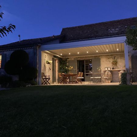 La Ferme Buissonniere Bed and Breakfast Bardou Εξωτερικό φωτογραφία