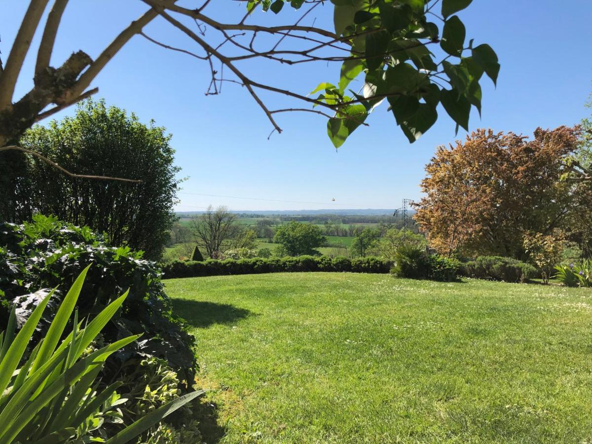 La Ferme Buissonniere Bed and Breakfast Bardou Εξωτερικό φωτογραφία