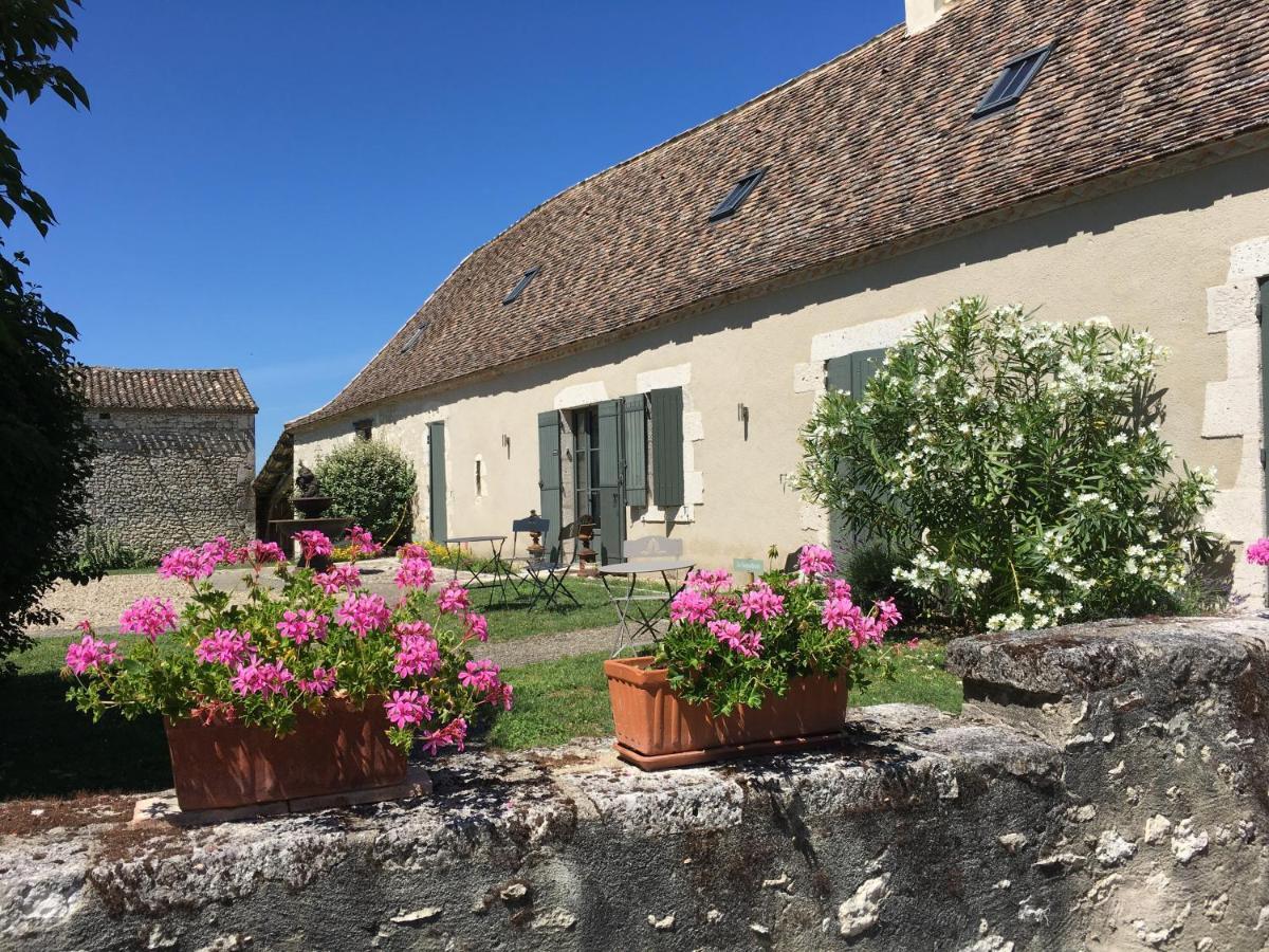 La Ferme Buissonniere Bed and Breakfast Bardou Εξωτερικό φωτογραφία