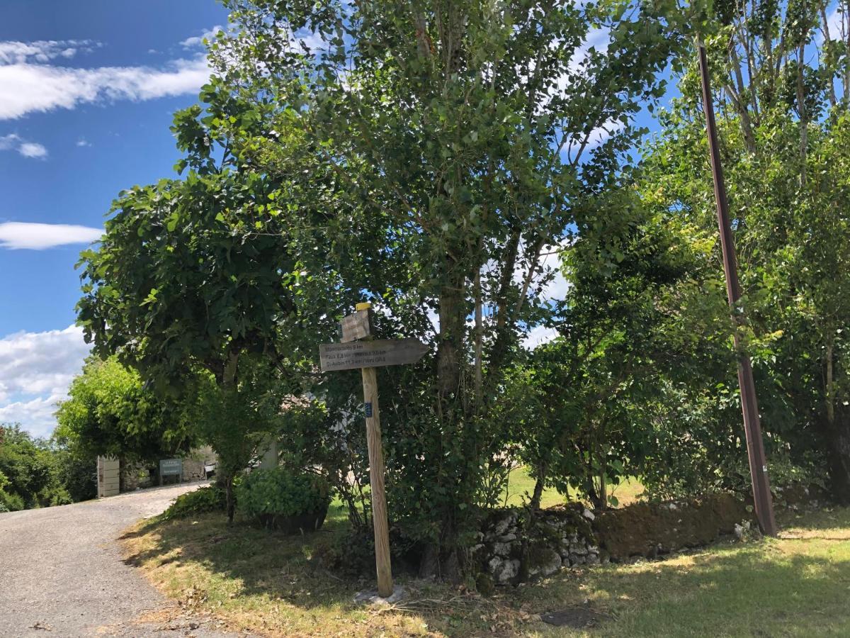 La Ferme Buissonniere Bed and Breakfast Bardou Εξωτερικό φωτογραφία