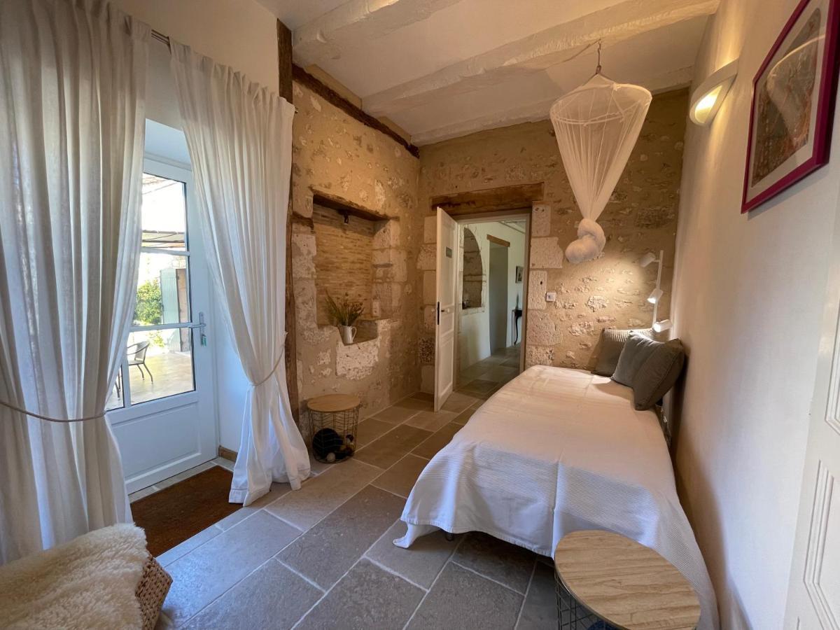 La Ferme Buissonniere Bed and Breakfast Bardou Εξωτερικό φωτογραφία