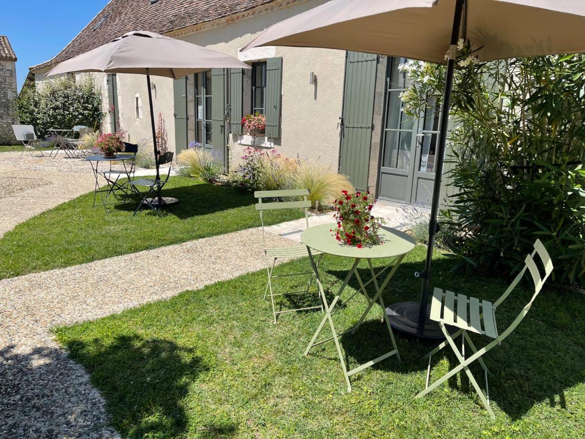 La Ferme Buissonniere Bed and Breakfast Bardou Εξωτερικό φωτογραφία